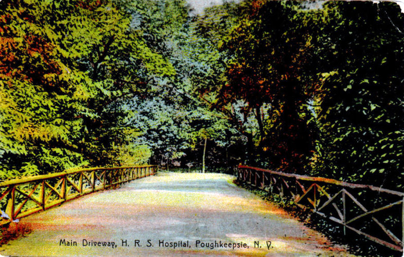 File:Hudson Driveway.jpg