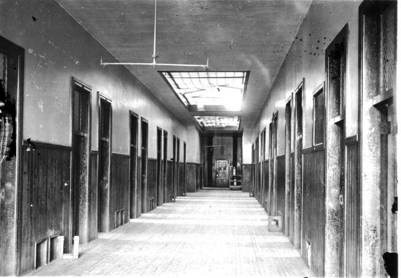 File:hallway-2015-28 52 1ec5934e86.jpg