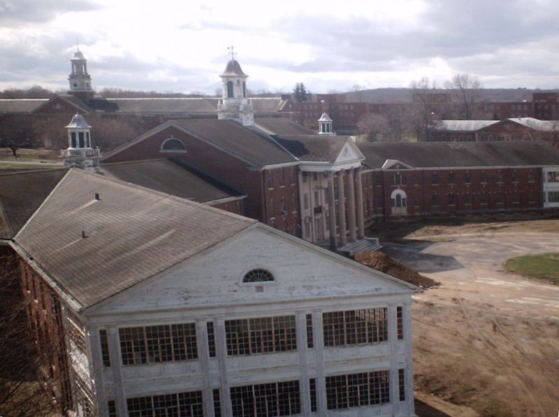 File:Fairfield Hills CT 08.jpg