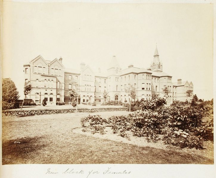 File:BrookwoodHosp.jpg