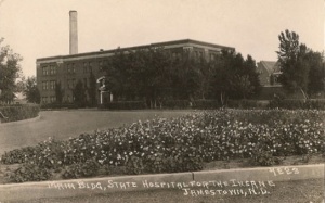 Jamestown ND State Hospital PC.jpg